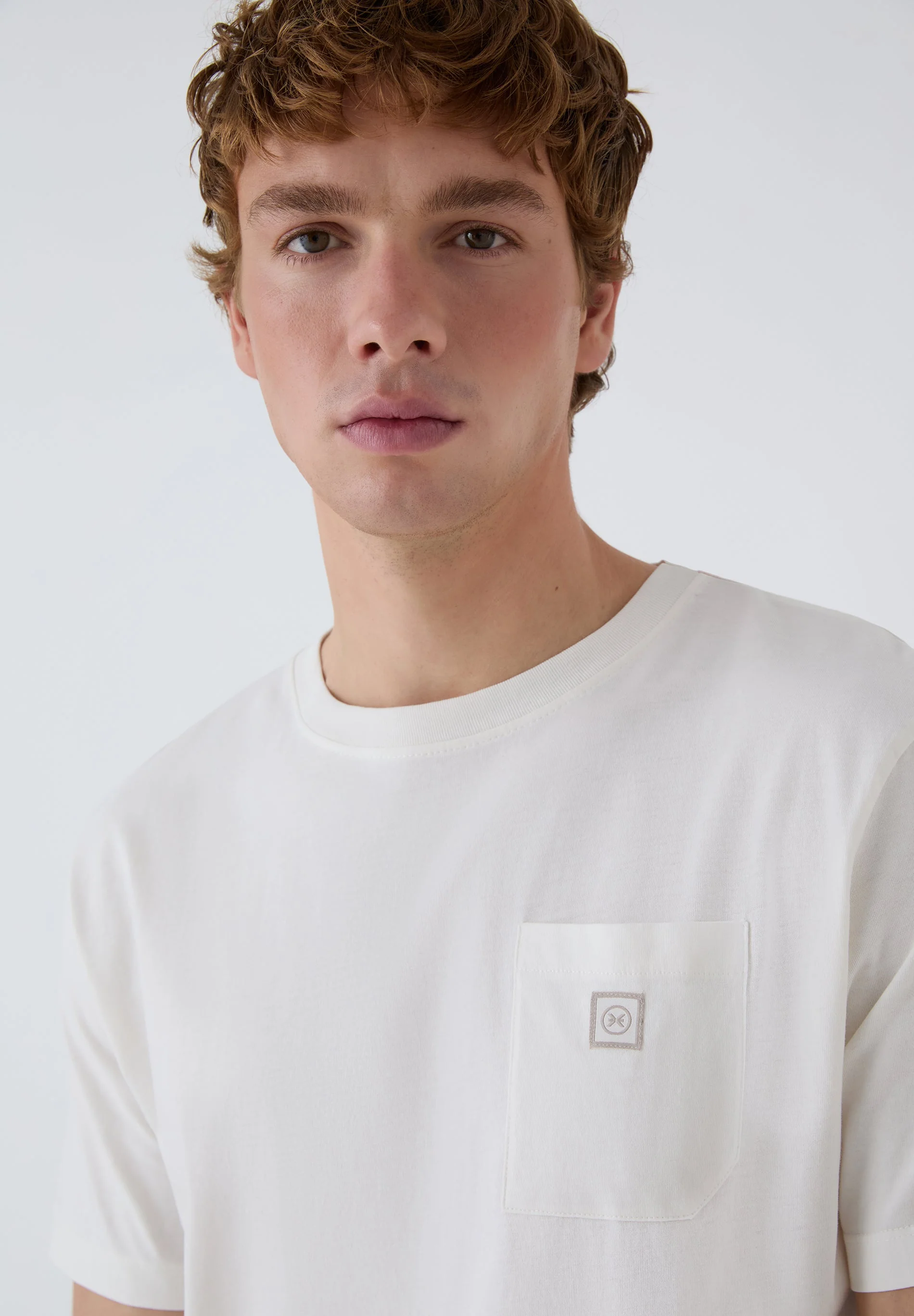 T-shirt Logo Line - Image 3